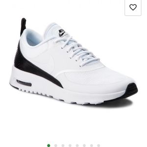 Nike Airmax Thea Sneakers Black and White
